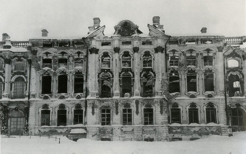 26-catherine-palace-1944