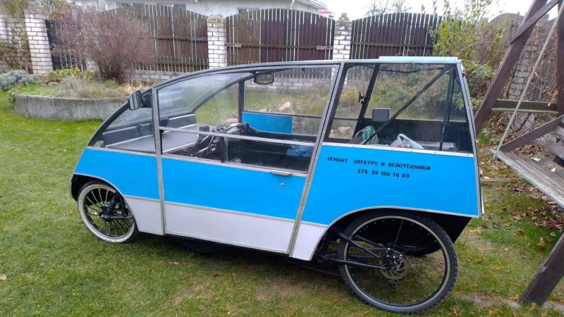 Веломобиль для деревни, поездка на педалях. Pedal car for the village, pedal ride.