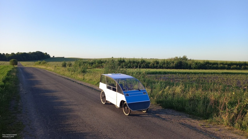 Двухместный веломобиль. Готовлю к выставке "Авто-шоу" 22-23 июня.