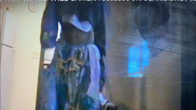 THE URLIE IM UR PUPPET MOVeThee!WE HID THEE CAMERA becauSe URI DEAN!DIDNOT WANT U TO HEAR THE TRUTHS