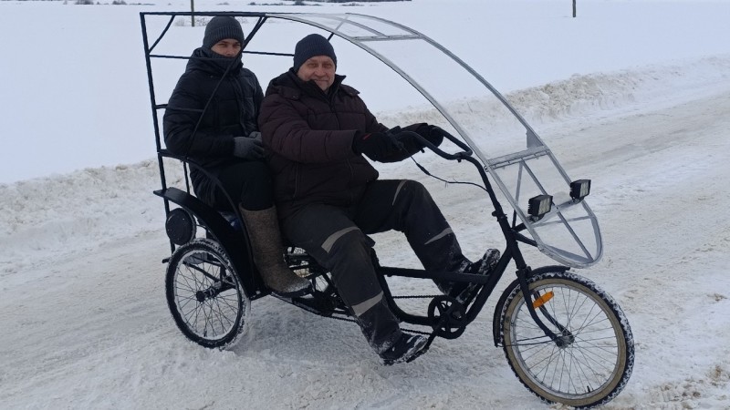 Белорусский двухместный велосипед для деревни и любой погоды