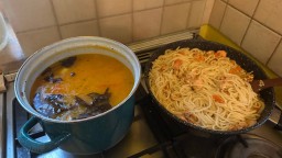 Выходные на даче.Готовлю обед ,травяной соус на зиму .