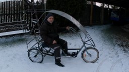 Белорусский веломобиль девятого поколения, катаемся по снегу