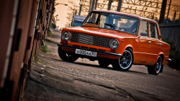 ВАЗ 2101 СОВЕТСКИЙ ЗАДНЕПРИВОДНЫЙ АВТОМОБИЛЬ